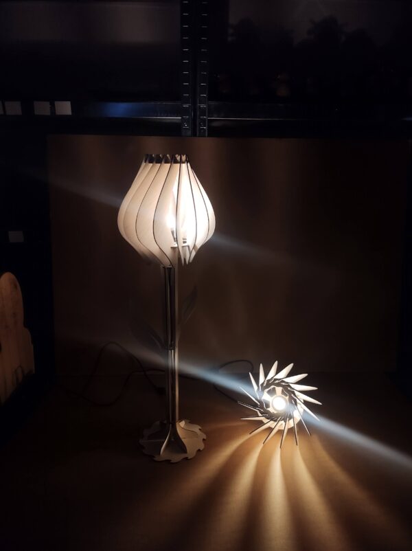 Tulip shape wooden cnc art night lamp - Image 2